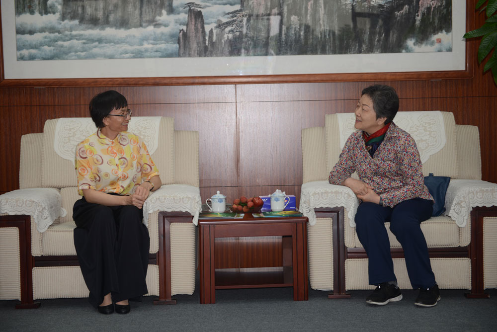 中国科协副主席程东红到肇庆大华农调研 中国科协副主席程东红到肇庆大华农调研